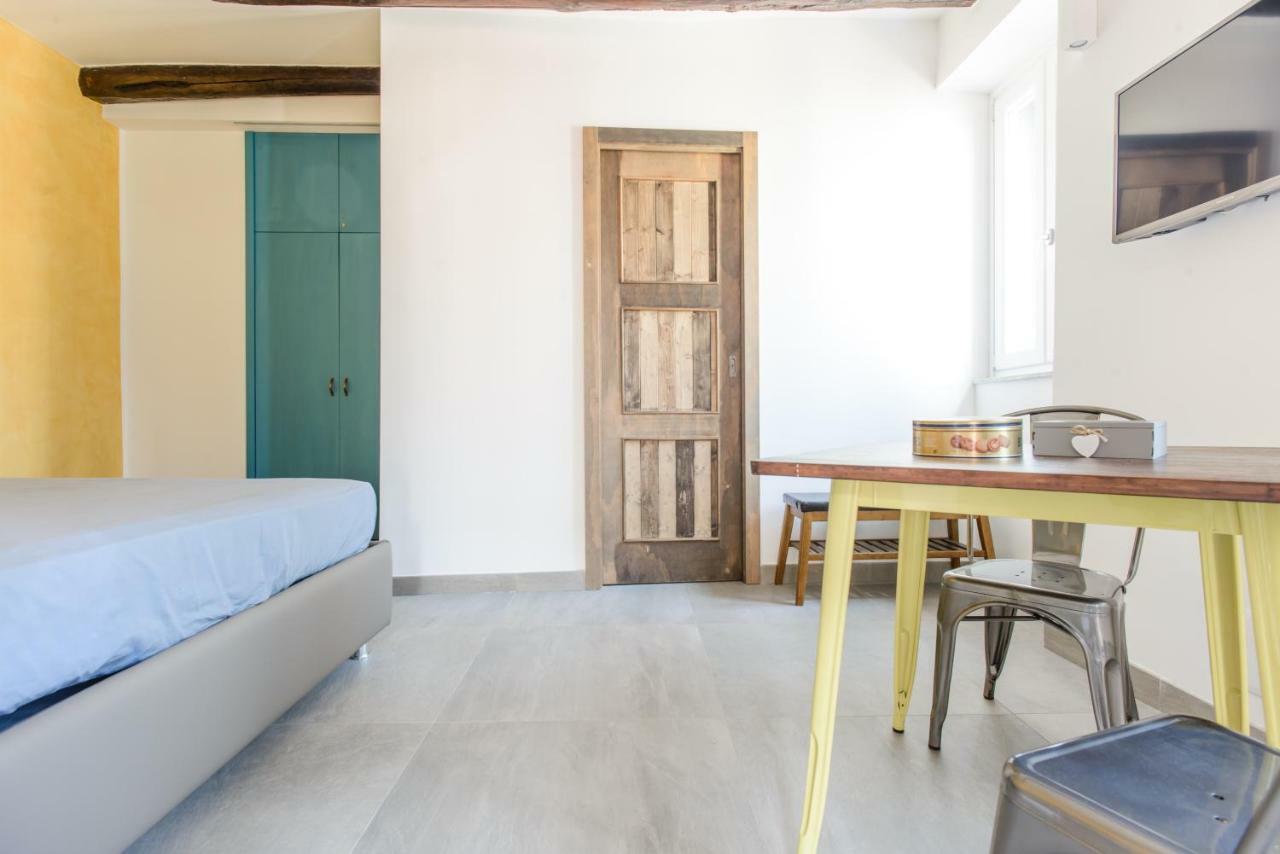 Napoli Suite Toledo 10 Exteriör bild